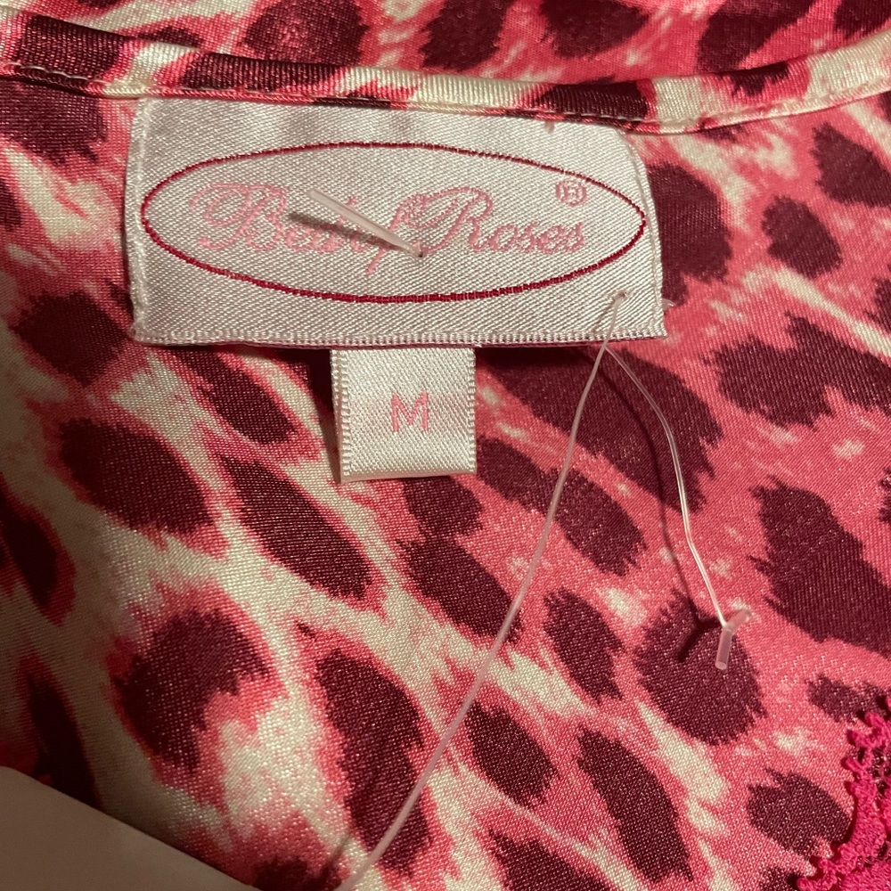 Bed of Roses Fuchsia Animal Print, Wine,Pink & Ivory Gown w/pink trim side split - Picture 7 of 9
